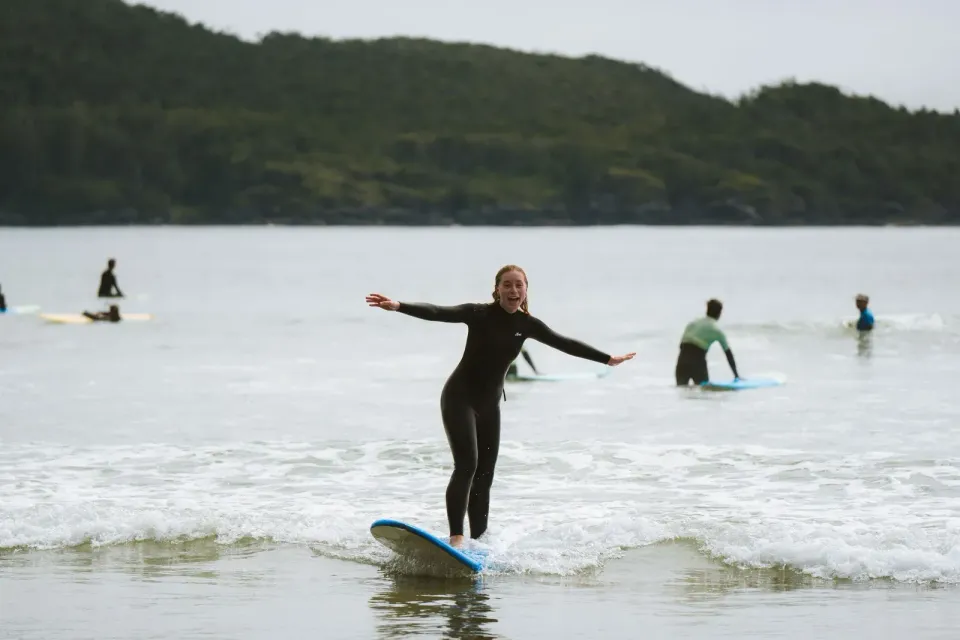 Intro surf course